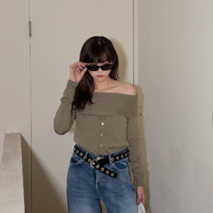 (現貨) 鈕扣設計平口小女人上衣